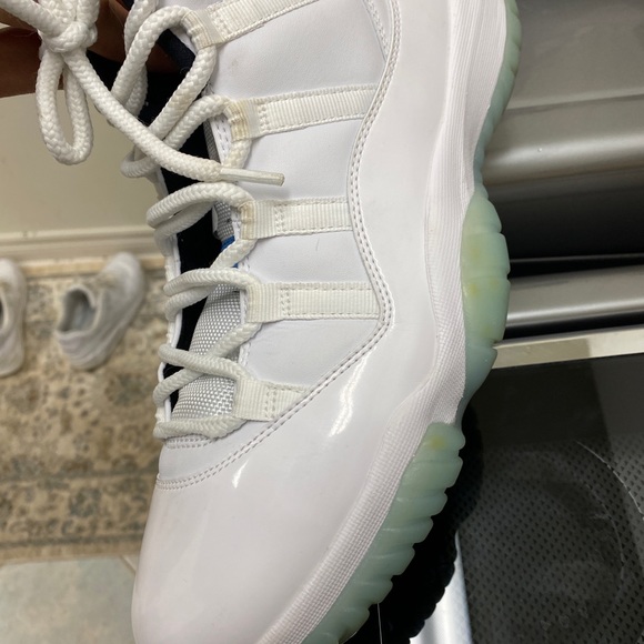 Men’s Jordan 11s Legend blue - Picture 6 of 12
